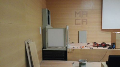 <p>Elevador para personas con movilidad reducida en el Museo de Arte Contemporáneo de Alicante.</p>
