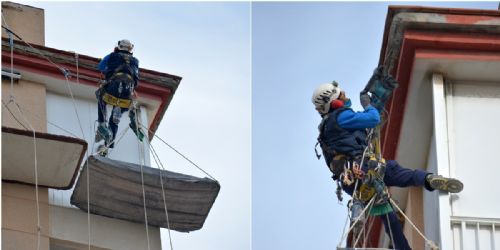 <p>Rehabilitación de cornisa superior de hormigón, en la Urbanización Viña Real Fase I de Guardamar del Segura.</p>
